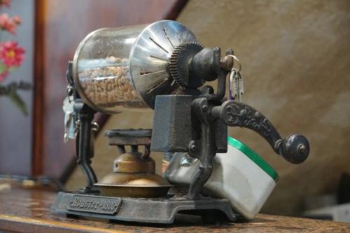 roaster-3728066_1280